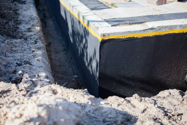 Professional Vapor Barrier Installation technician working in Tyrone, GA